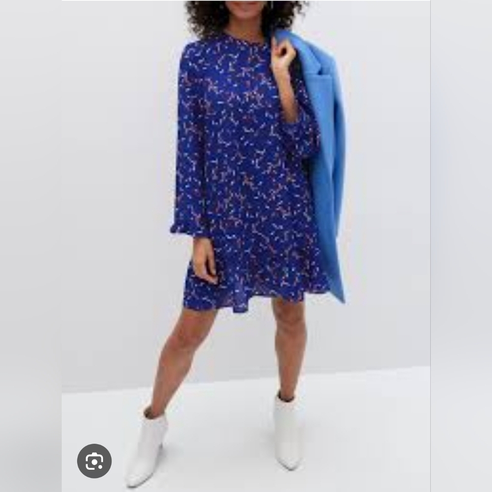Banana Republic Ruffle-Hem Swing Shift Blue Long Sleeve Dress Size M